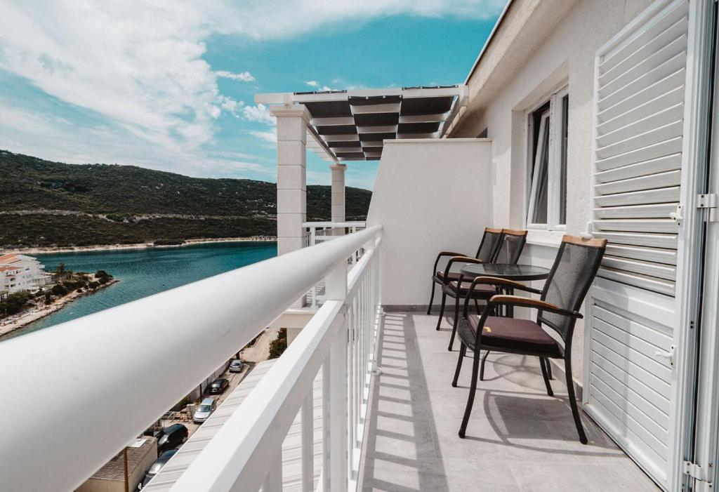 Villa Tiha Luka เนอุม ภายนอก รูปภาพ