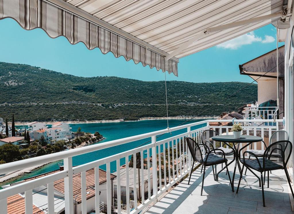 Villa Tiha Luka เนอุม ภายนอก รูปภาพ