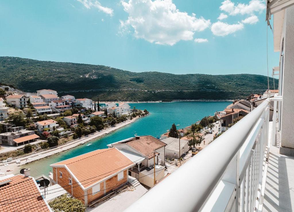 Villa Tiha Luka เนอุม ภายนอก รูปภาพ